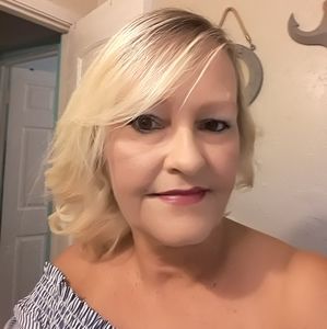 Meet your Posher, Lynn